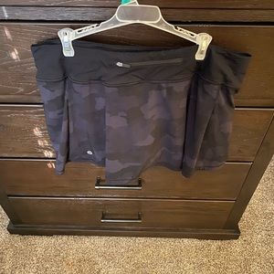 black camo lululemon skirt